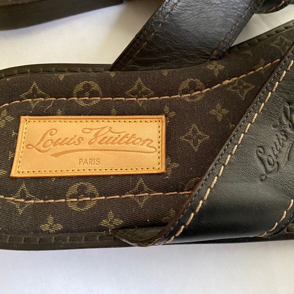 Louis Vuitton thong leather sandals monogram 7.5 Italy flats flip flops LV mules - Picture 3 of 9